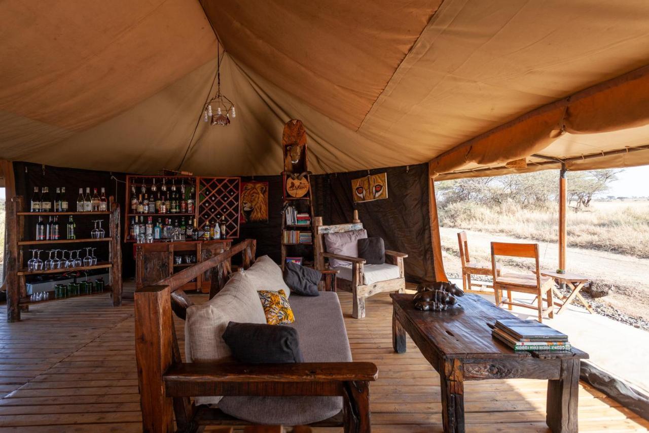 Mawe Tented Camp Серенгети Екстериор снимка
